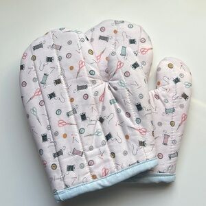 Handmade Sewing-Themed Oven Mitts
